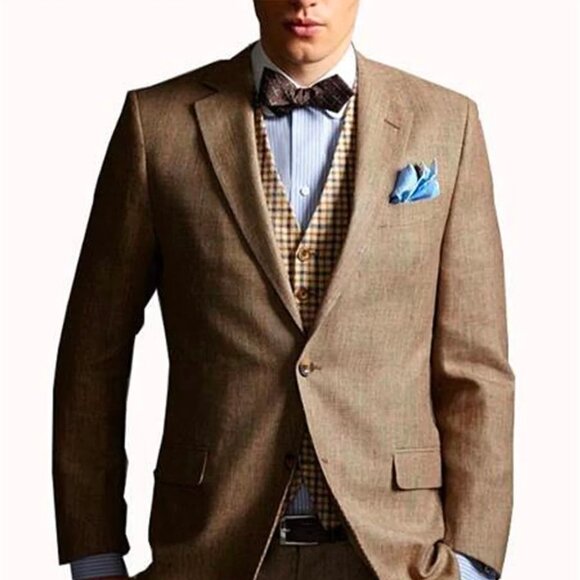 Men´s Suit in Taupe.